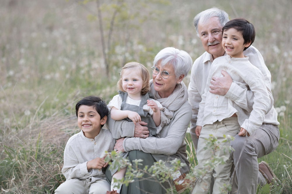 Shooting photo de famille avec les grand-parents à Lyon