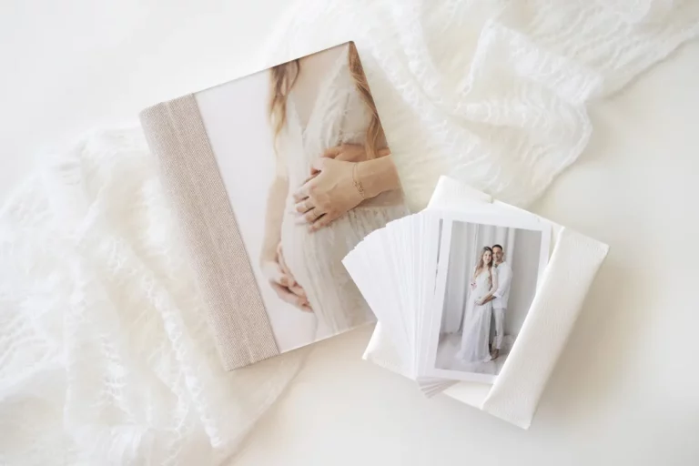 exemple d'un album photo de grossesse en acrylique au studio photo à lyon